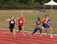 Neele Hagen gewinnt beim Herbert Schrader-Sommersportfest